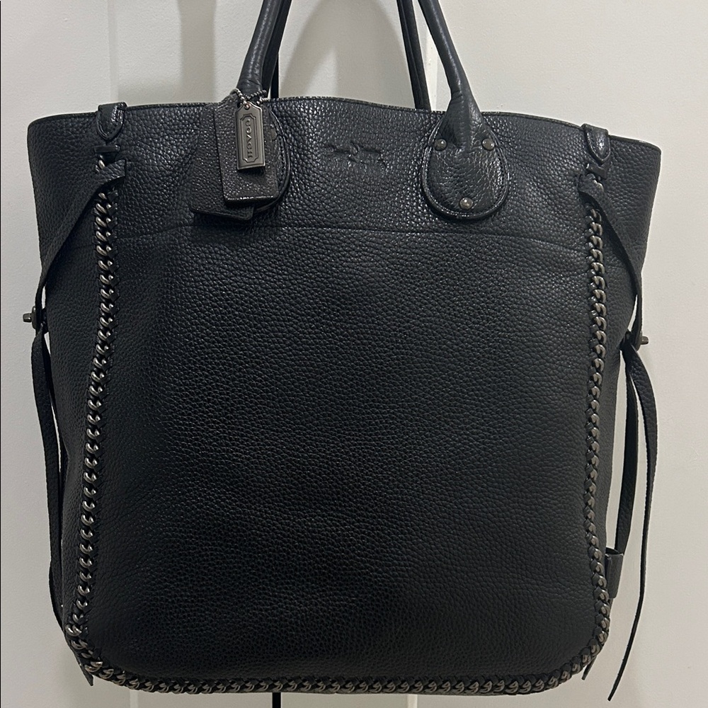 Coach Tatum Tall Tote in Whiplash Leather & Gunmetal